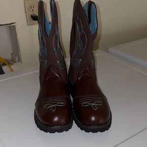 Stylish Brown Western Boots with Blue Details look like ariat there light weight